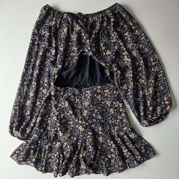 Forever 21 Ditsy Floral Back Cutout Peasant Sleeve Mini Dress - Picture 9 of 13